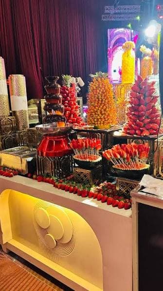 Live Tandoor & Kebabs